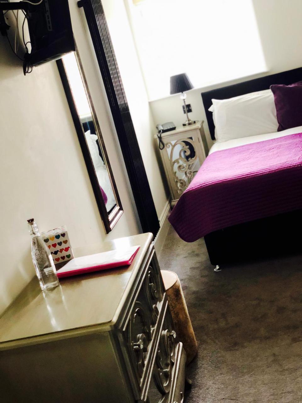 פורטסמות' The Ship Leopard Hotel - No Children (Adults Only) מראה חיצוני תמונה